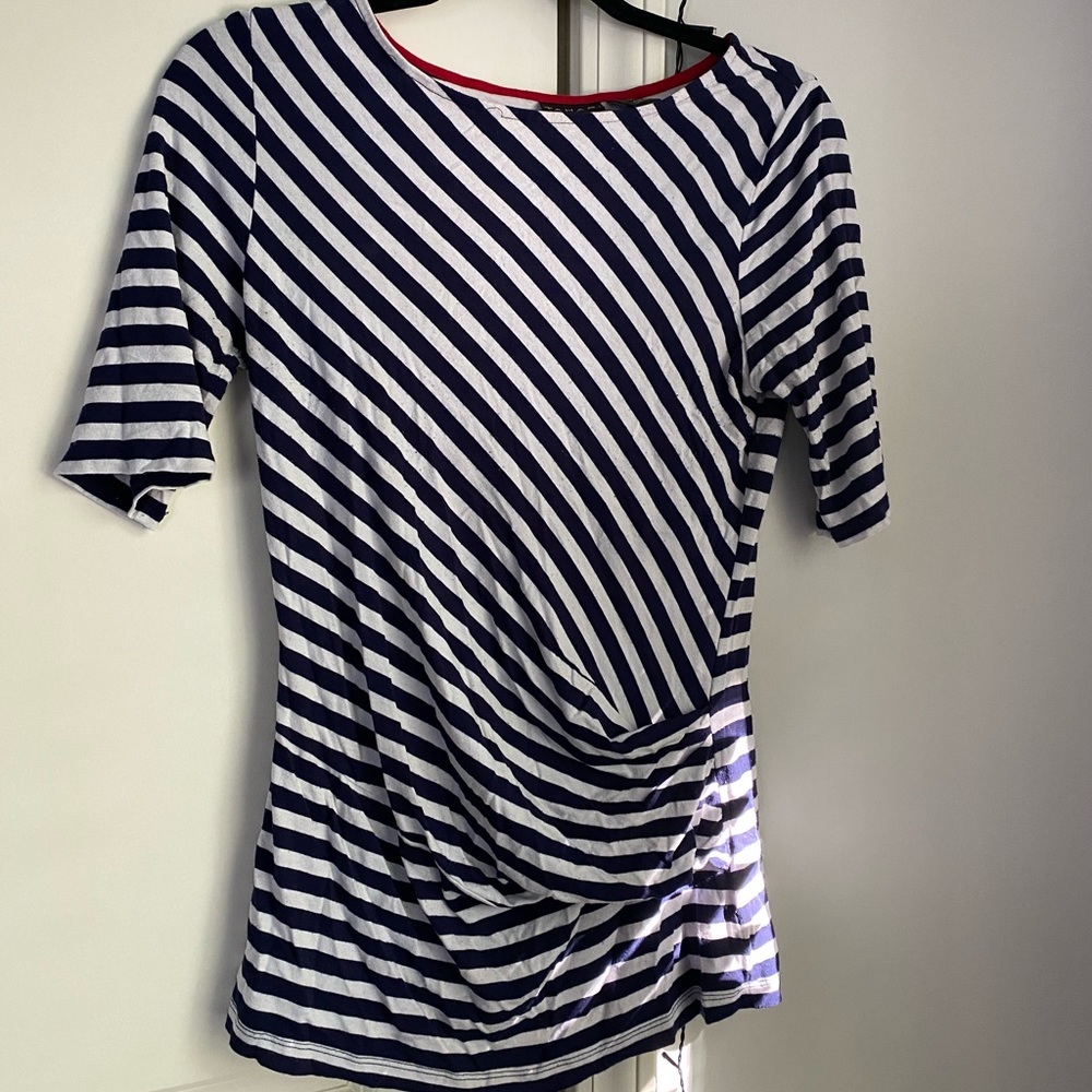 Tahari blouse